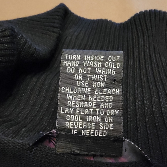 NWOT Lightweight cardigan /jacket with rhinestones - Picture 10 of 11